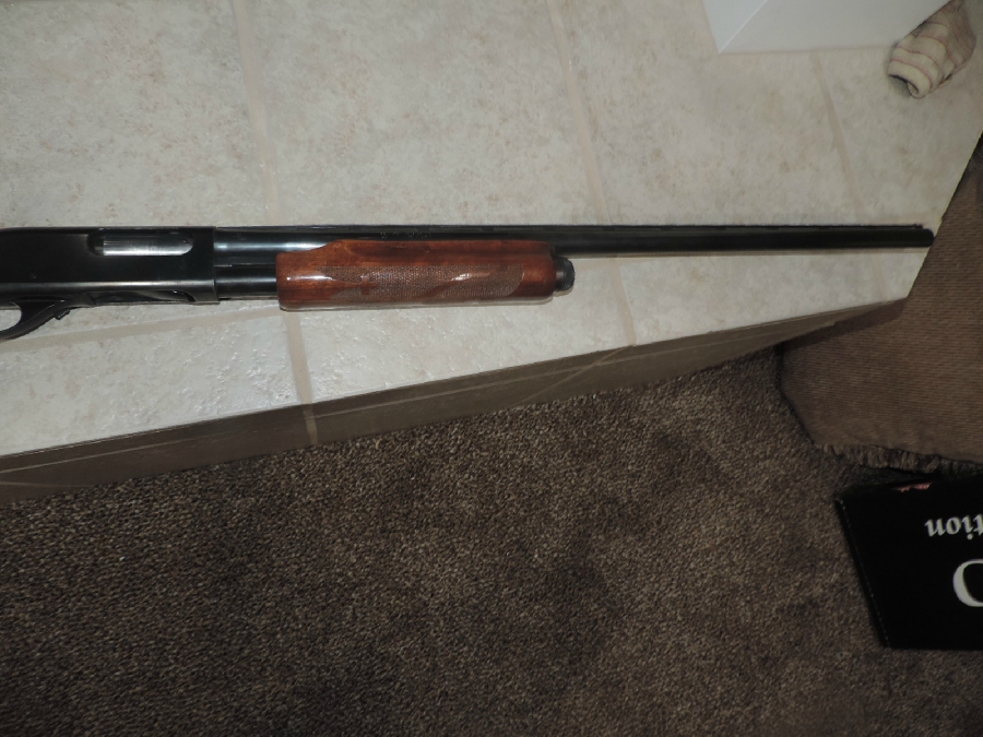  - REMINGTON 870 IN 12 GAUGE WITH NO RESERVE - Picture 3