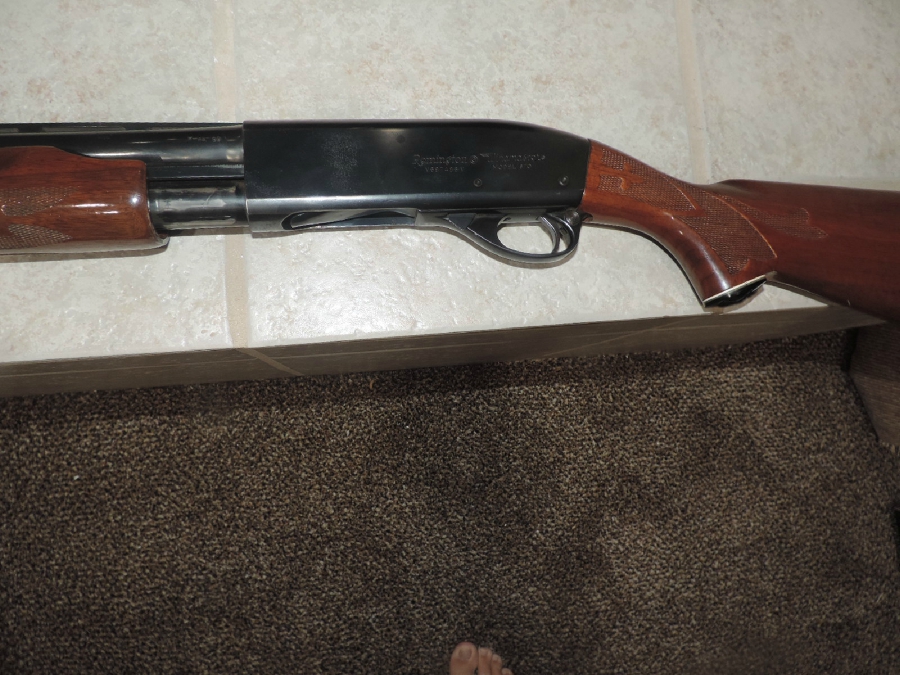 - REMINGTON 870 IN 12 GAUGE WITH NO RESERVE - Picture 4