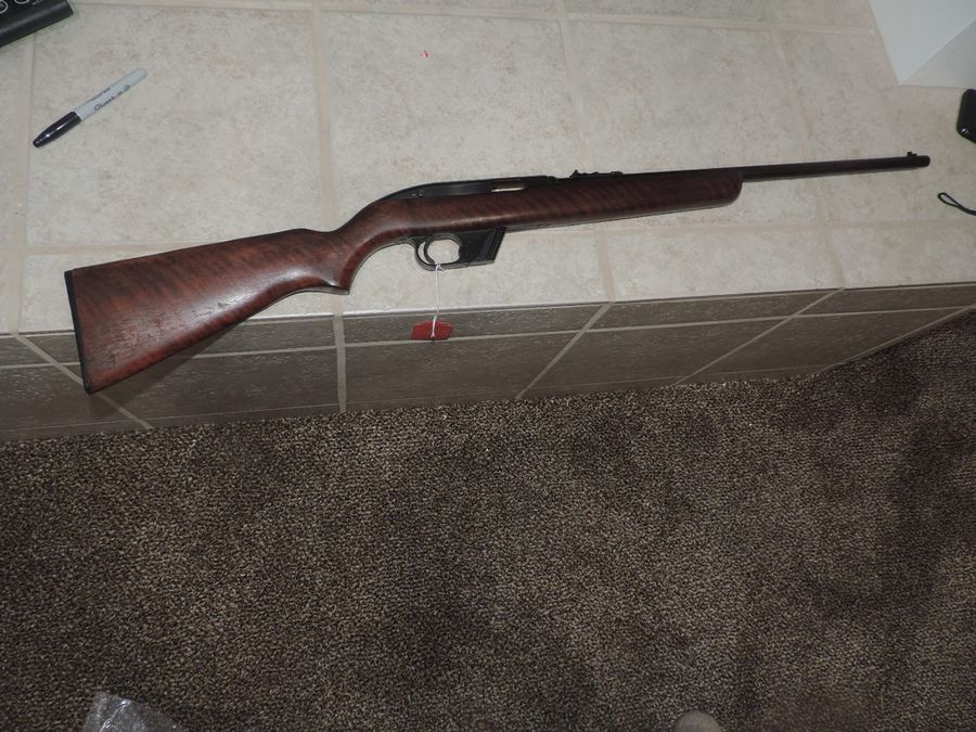  - WINCHESTER 77 IN 22 CALIBER WITH NO RESERVE - Picture 2