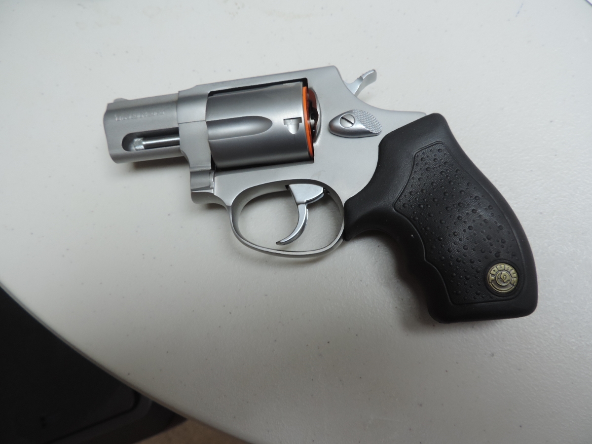 Taurus 905 In 9mm Stainless Like New With No Reserve 9mm Luger For Sale ...