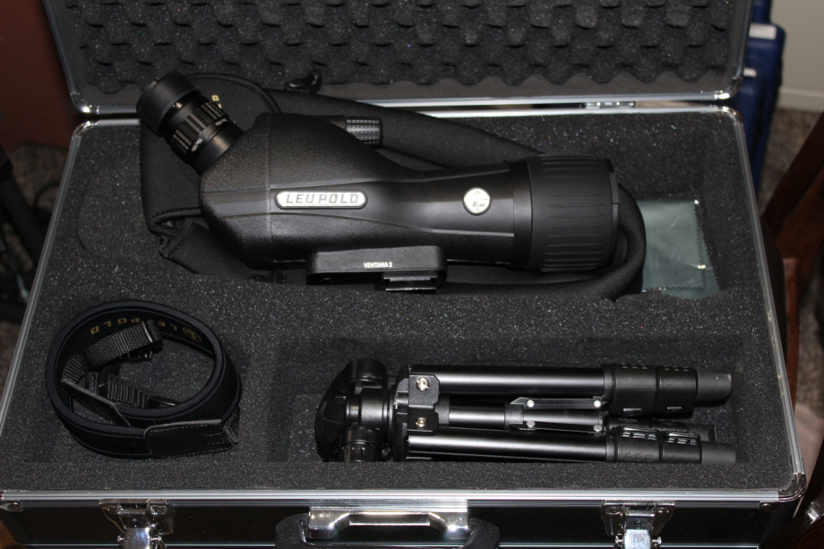 LEUPOLD 15X45X60 SPOTTING SCOPE NEW IN CASE WITH EXTRAS NO RESERVE