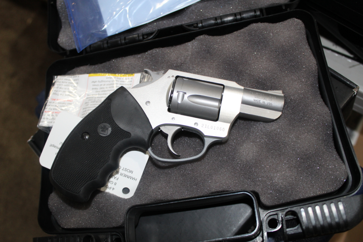 - CHARTER ARMS UC LITE 38 SPECIAL STAINLESS NEW IN BOX NO RESERVE ...