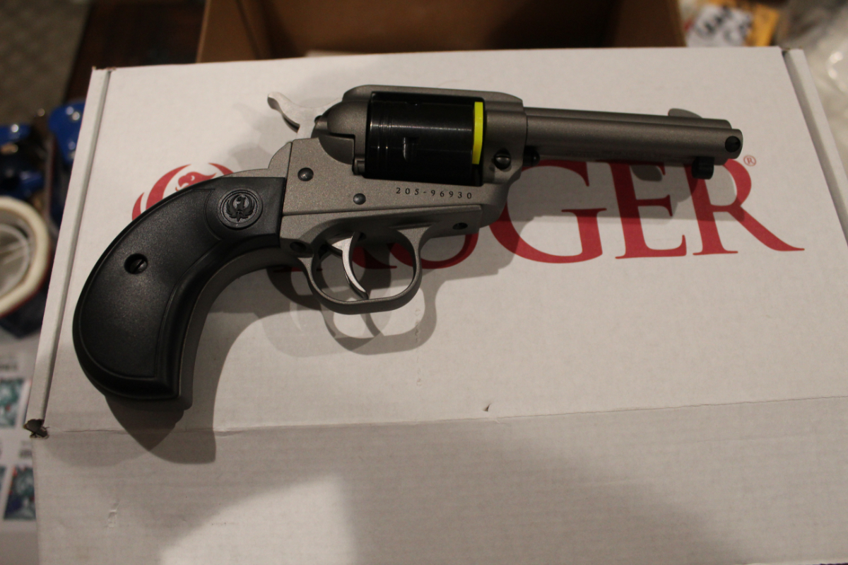 Ruger Wrangler 22 L.R. With Birds Head Grip New In Box No Reserve .22