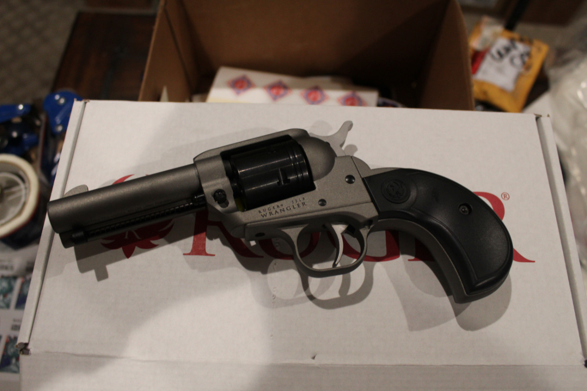Ruger Wrangler 22 L.R. With Birds Head Grip New In Box No Reserve .22