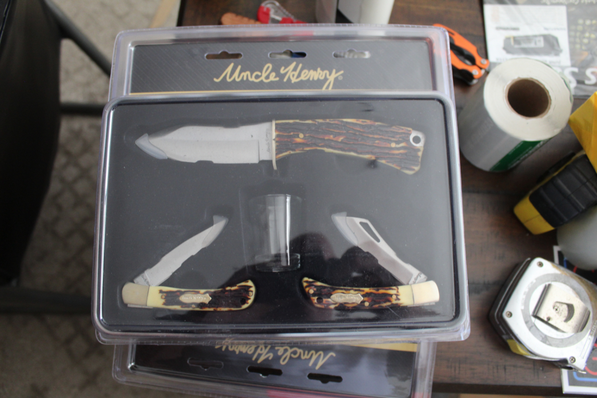 Uncle Henry Limited Edition 3 Knife Package Knife Set New In Box For