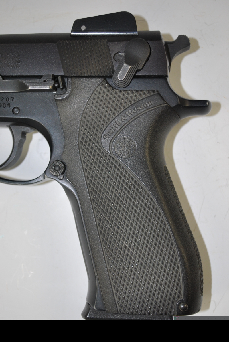 Smith wesson model 5904 9mm pistol for sale at gunauction 10821124