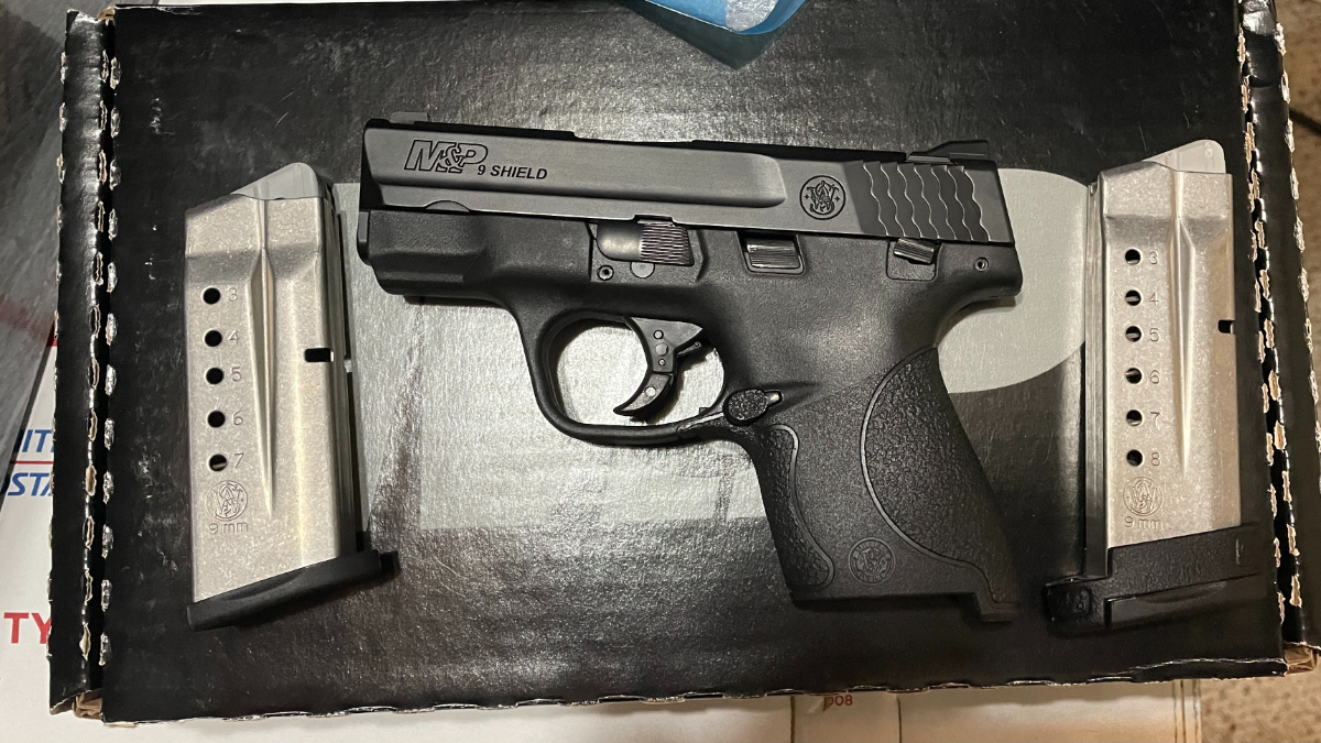 Smith Wesson M P Shield 9mm Used Pistol Only 50 Rounds Shot 9mm Luger For Sale At Gunauction Com