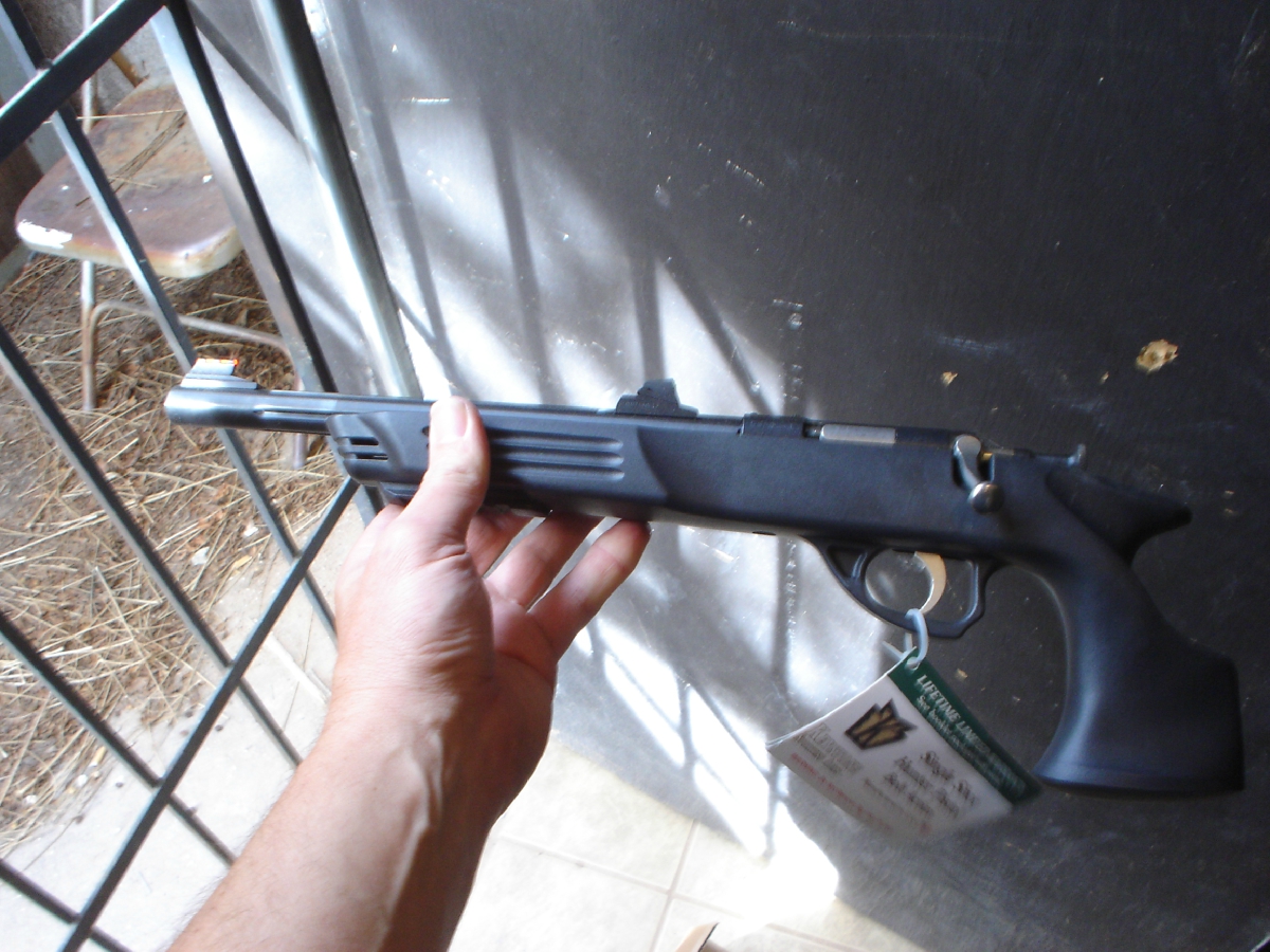 KSA - ~~~~~~~~~ NEATEST little POWER HOUSE .22 Winchester Magnum caliber 10 5/8 inch barrel ~~~~ NO RESERVE................... - Picture 1
