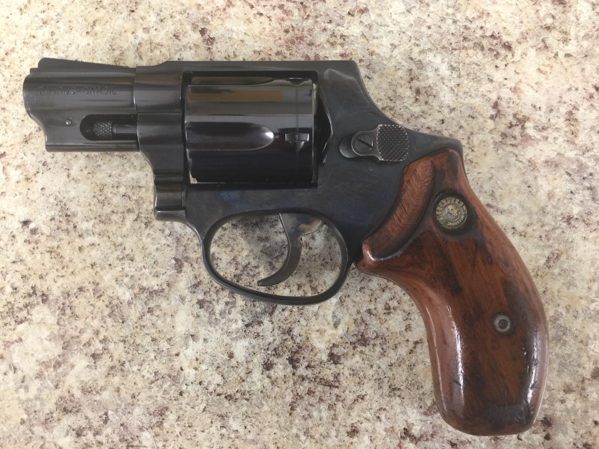 Hammerless Snub Nose 38 Revolver | Images and Photos finder